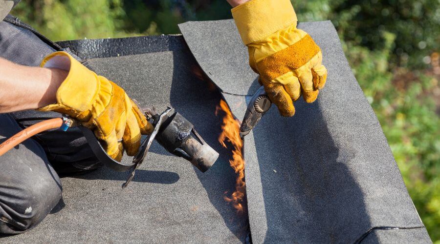 Professional gutter cleaning in Andover, KS